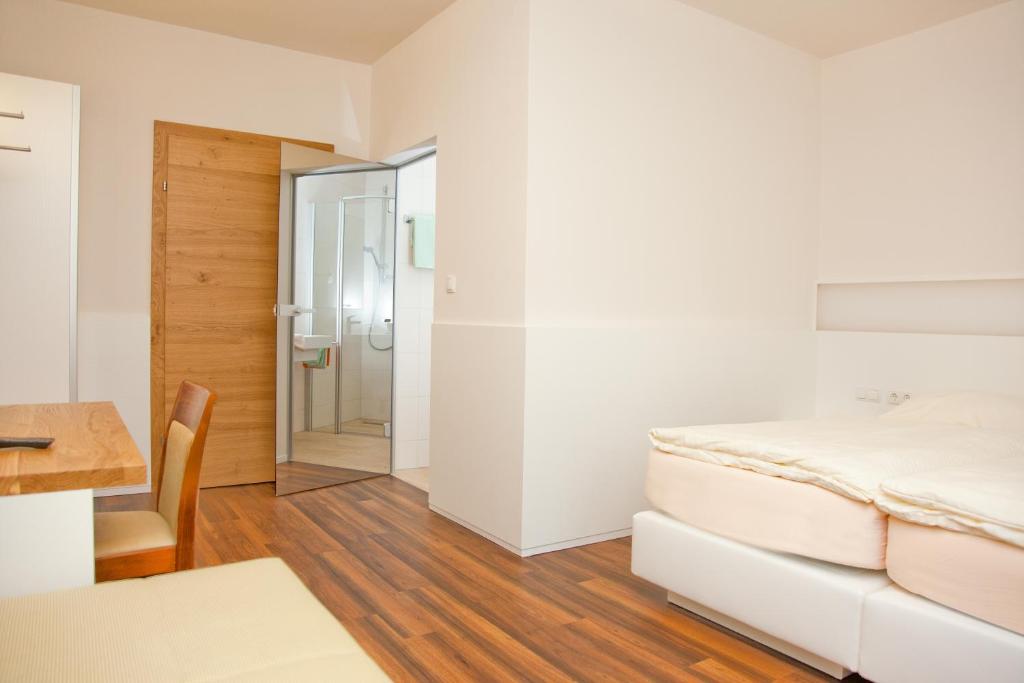 Gasthof Pack "Zur Lebing Au" Hartberg Quarto foto