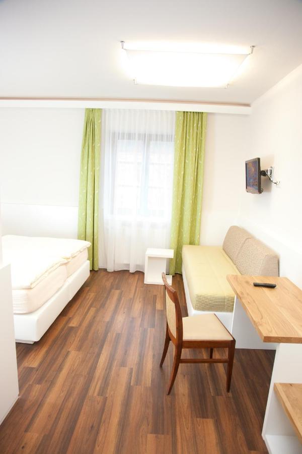 Gasthof Pack "Zur Lebing Au" Hartberg Quarto foto